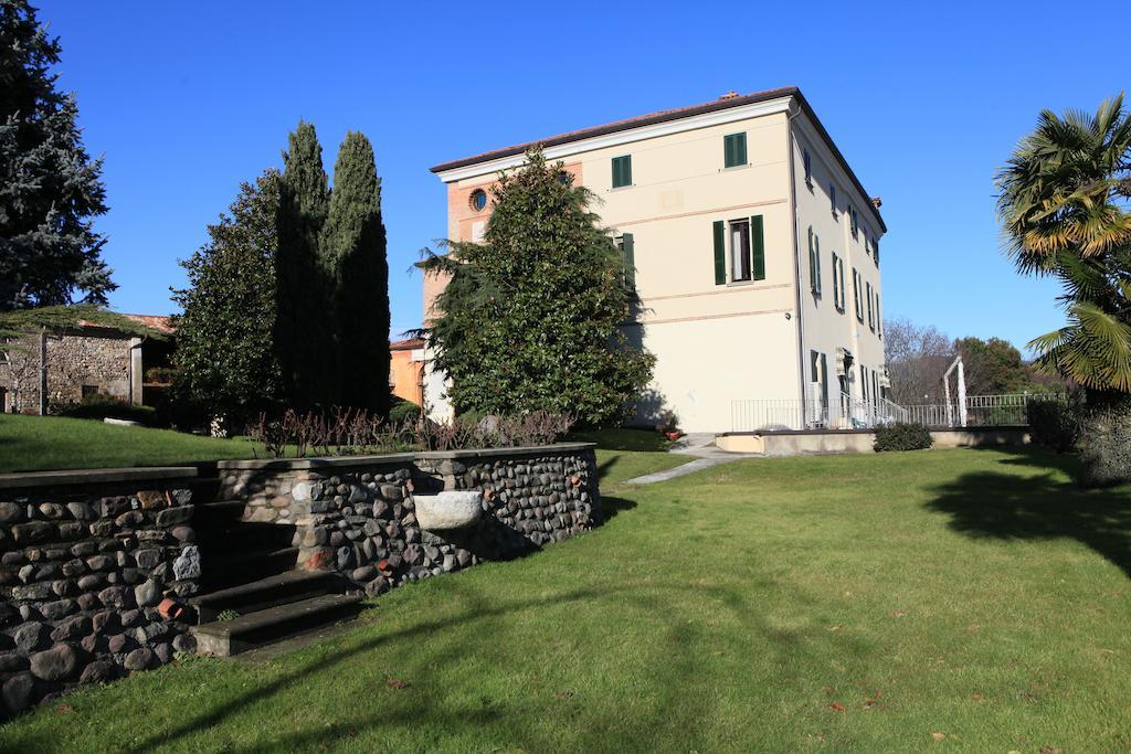 Villa Santa Maria Dell'Arco - Centro Oreb Cazzago San Martino Exterior photo