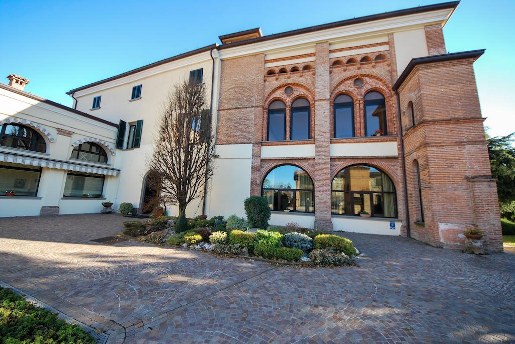 Villa Santa Maria Dell'Arco - Centro Oreb Cazzago San Martino Exterior photo