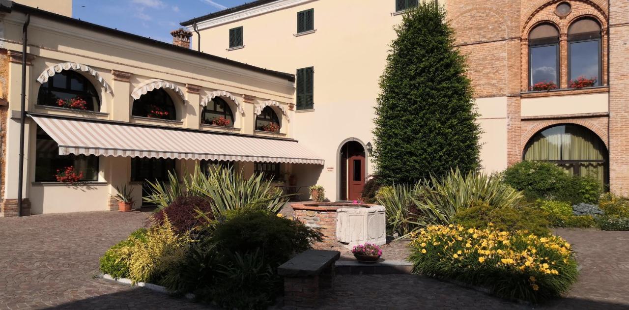 Villa Santa Maria Dell'Arco - Centro Oreb Cazzago San Martino Exterior photo